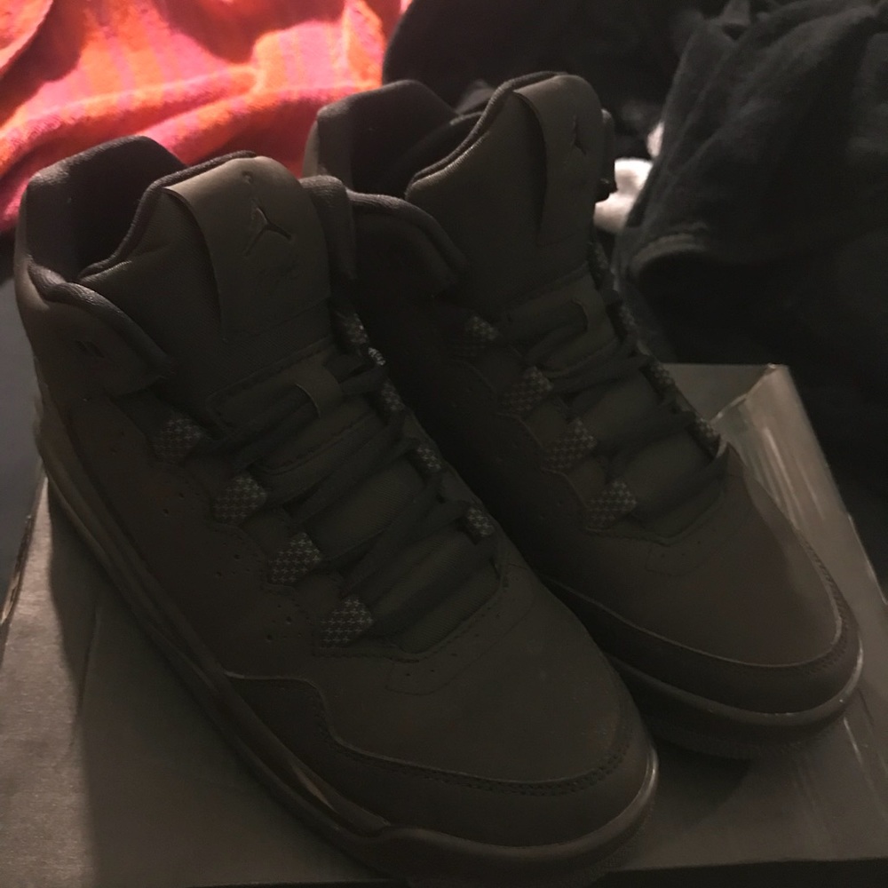 Jordan flight origin 2BG size 4 1/2